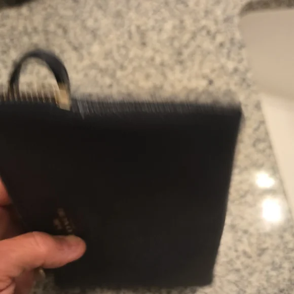 Coach Essential Small Wallet- Dark Navy Leather Wristlet, NWOT - Picture 5 of 9